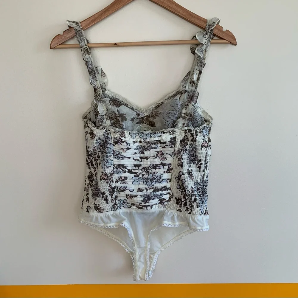 free people WEEKEND PLANS bodysuit . - Picture 7 of 9